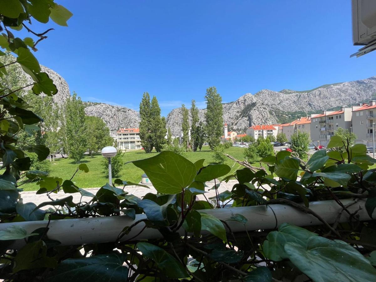 Apartman Vanda Omiš Zewnętrze zdjęcie