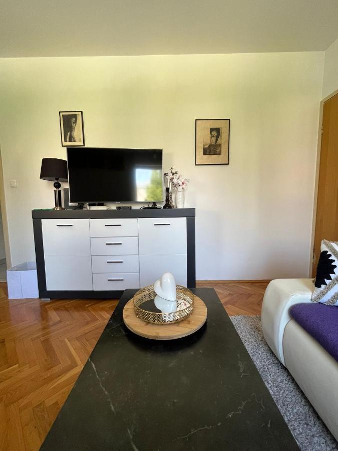 Apartman Vanda Omiš Zewnętrze zdjęcie